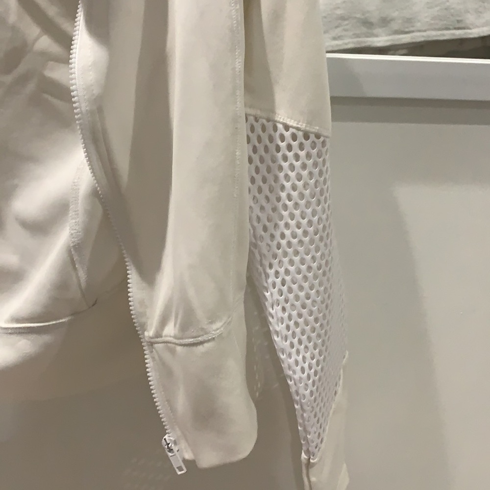 Workout jacket - Picture 2 of 4